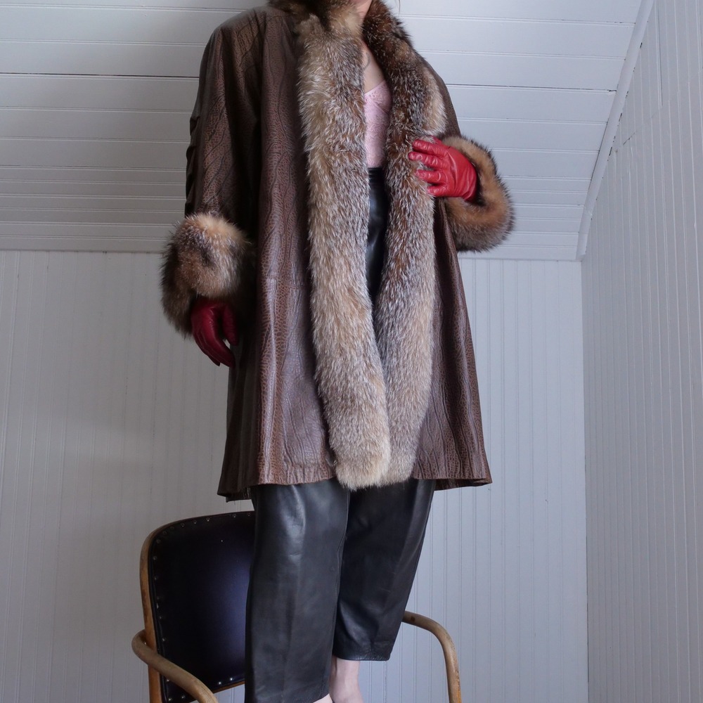 AMAZING vintage 80s brown leather fox fur trimmed long coat shaved beaver lining